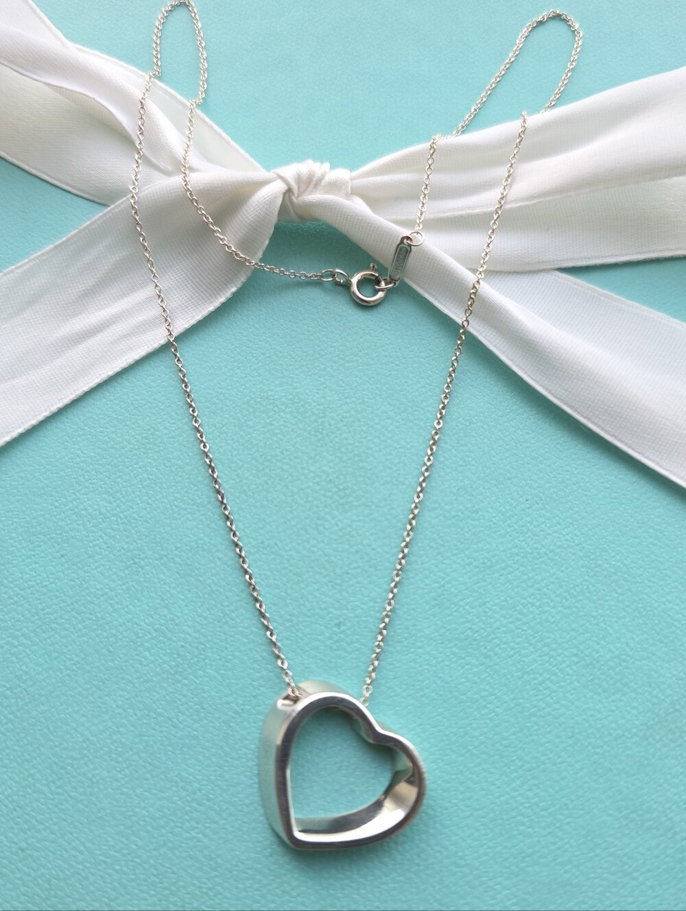 T&Co. Vintage Floating Heart Necklace Sterling Silver